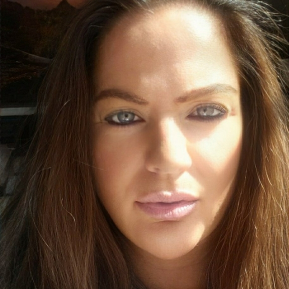 Meet your Posher, Shawna - Picture 2 of 5